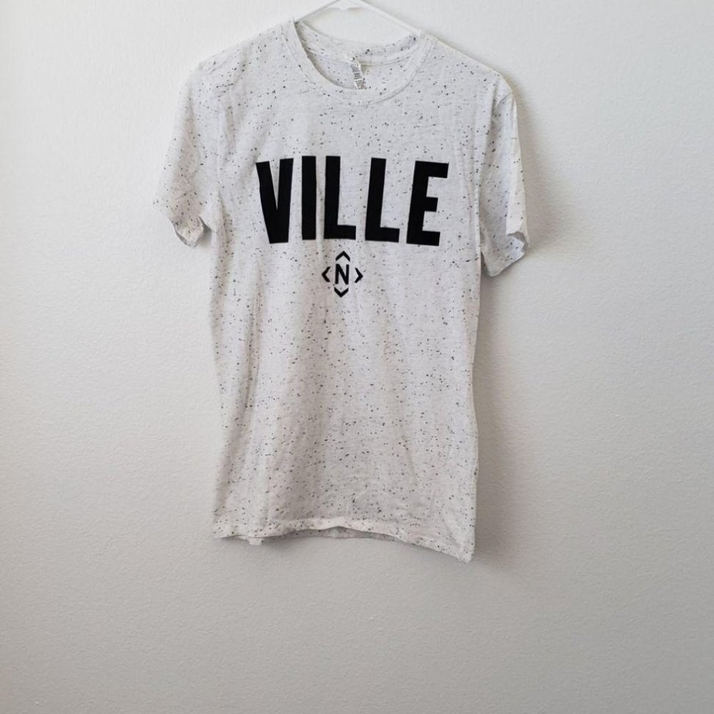 Threadfast apparel Graphic Tee